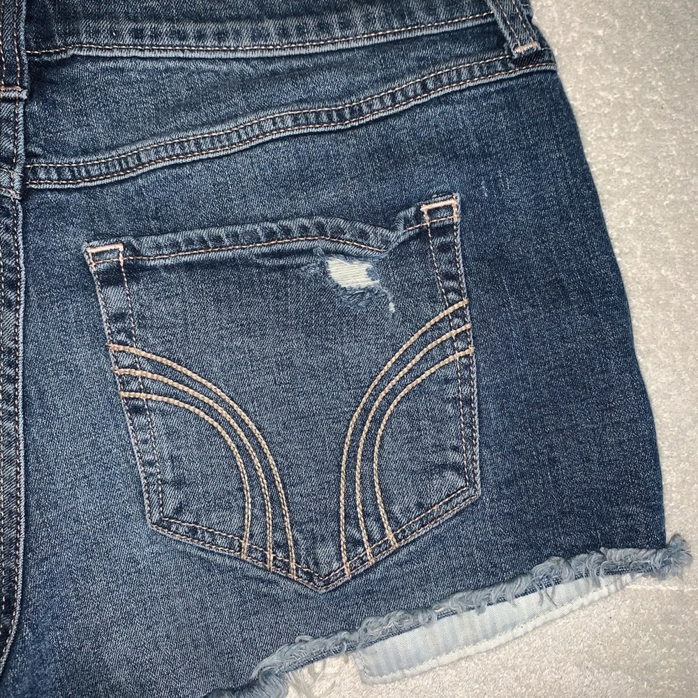 Hollister Vintage High Rose Shorts - Picture 3 of 5
